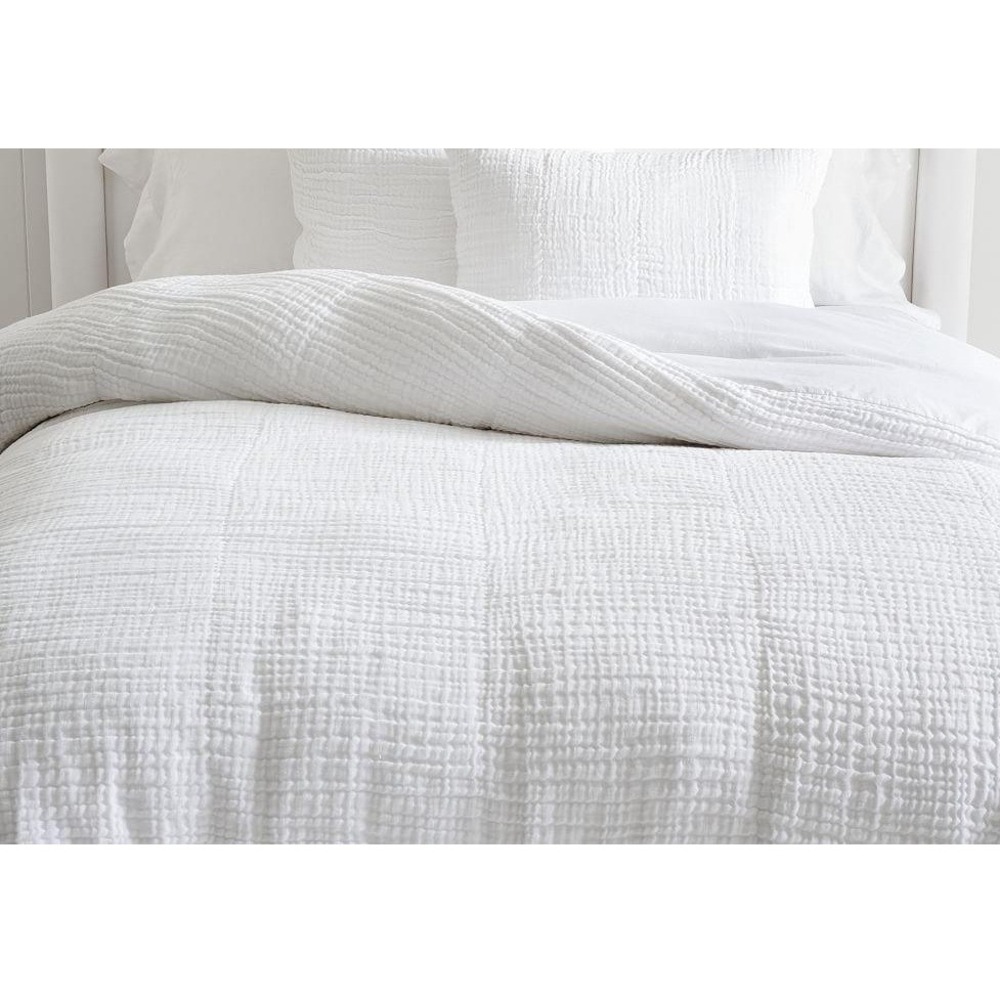 Pottery Barn King White Cotton Textured Matelasse Duvet Cover Button Closure